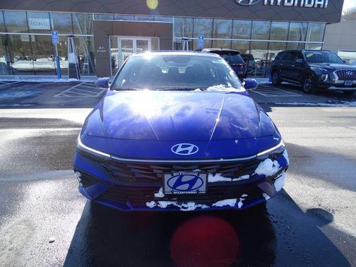 2026 Hyundai ELANTRA SE