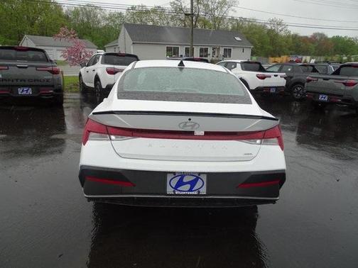 2025 Hyundai ELANTRA HEV SEL Sport