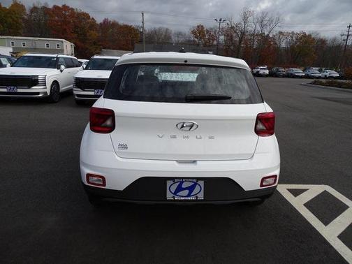 2026 Hyundai VENUE SE