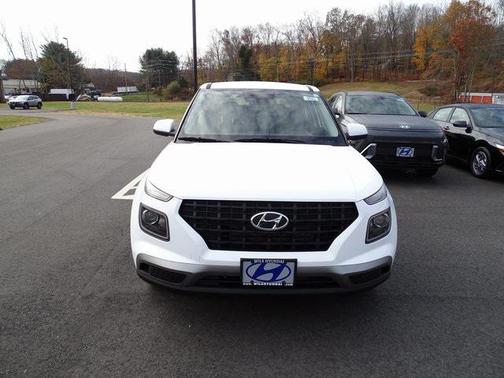 2026 Hyundai VENUE SE