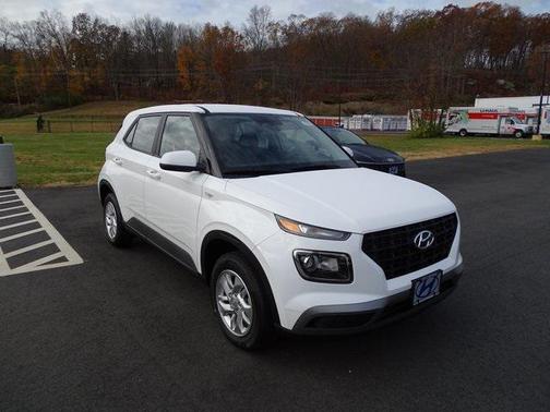 2026 Hyundai VENUE SE