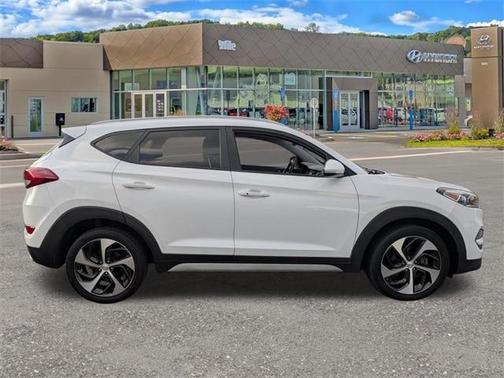 2017 Hyundai TUCSON Sport