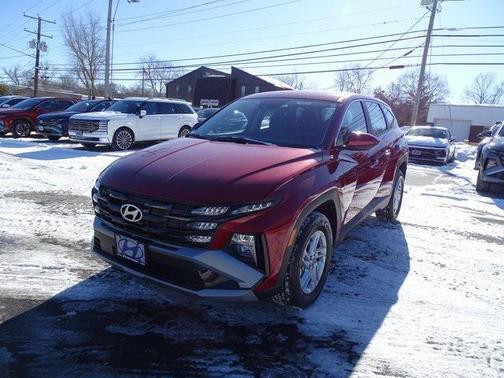 2026 Hyundai TUCSON SE