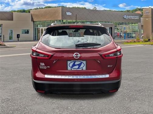 2021 Nissan Rogue Sport SV