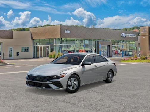 2026 Hyundai ELANTRA SE