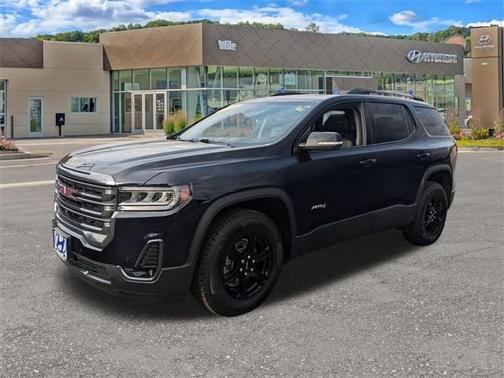 2022 GMC Acadia AT4