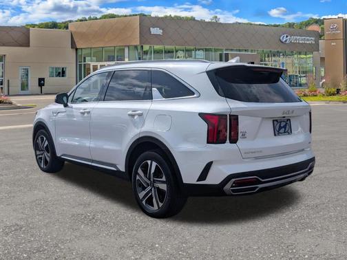 Snow White Pearl 2023 Kia Sorento Hybrid EX