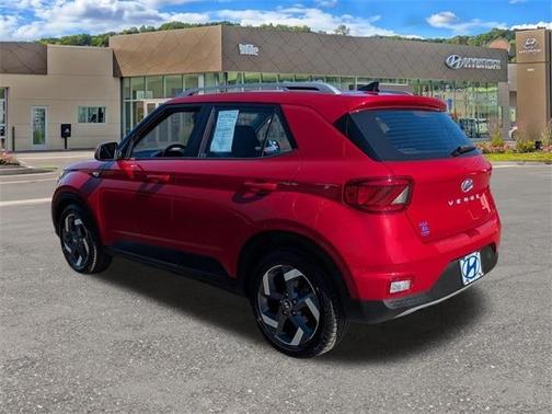 2022 Hyundai VENUE Limited