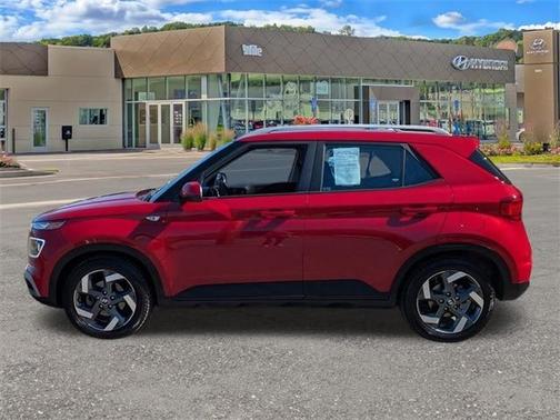 2022 Hyundai VENUE Limited