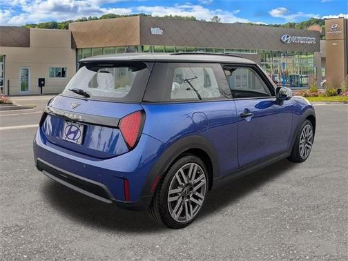2025 MINI Hardtop 