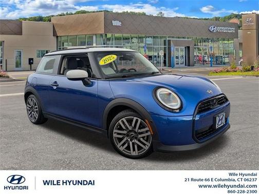 2025 MINI Hardtop 