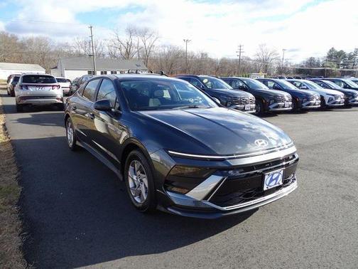 2026 Hyundai SONATA SE