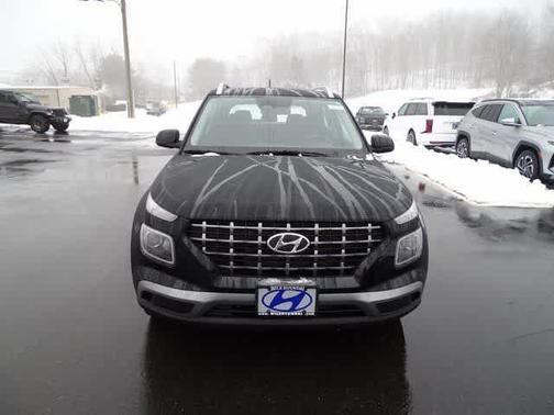 Onyx Black 2026 Hyundai VENUE SEL
