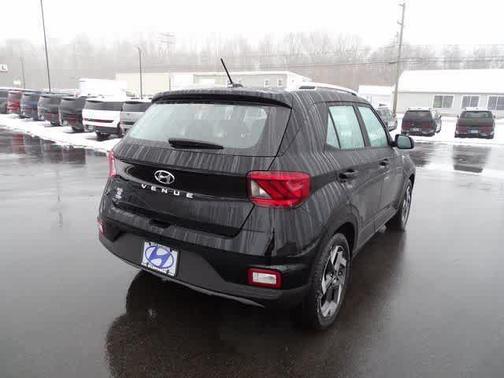 Onyx Black 2026 Hyundai VENUE SEL