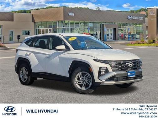 2025 Hyundai TUCSON SE