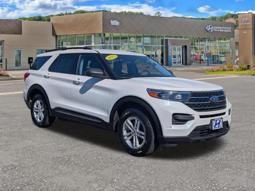 Star White 2021 Ford Explorer XLT