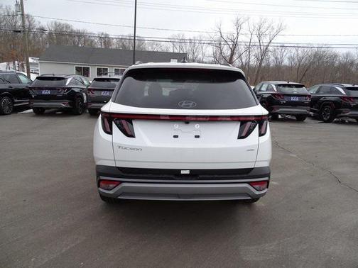 2026 Hyundai TUCSON SEL Premium