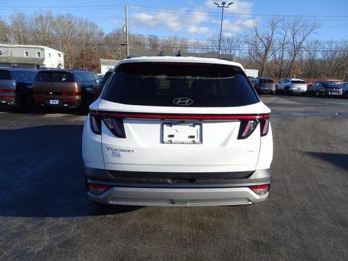 2026 Hyundai TUCSON SEL Premium