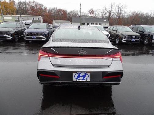 2026 Hyundai ELANTRA SEL