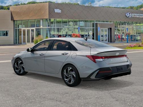 2026 Hyundai ELANTRA SEL