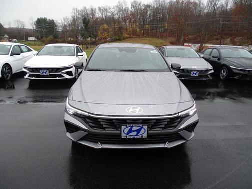 2026 Hyundai ELANTRA SEL