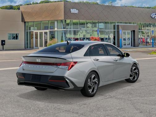2026 Hyundai ELANTRA SEL