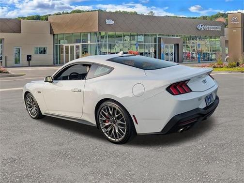 2024 Ford Mustang 