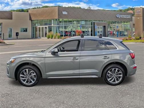 2023 Audi Q5 45 S line quattro Premium