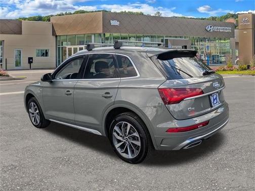 2023 Audi Q5 45 S line quattro Premium