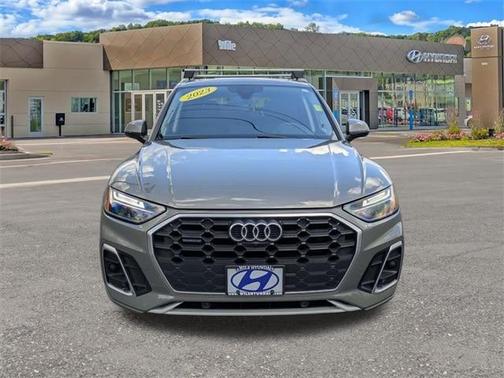 2023 Audi Q5 45 S line quattro Premium