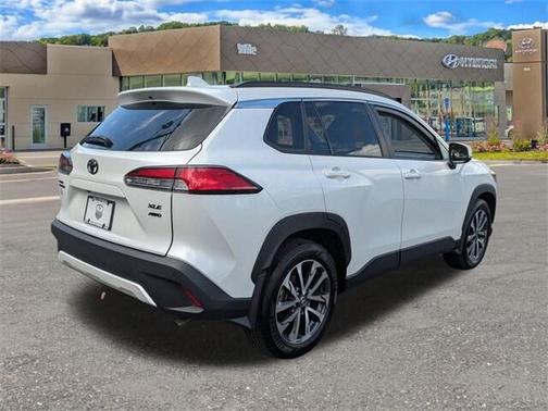 2022 Toyota Corolla Cross XLE