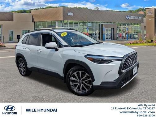 2022 Toyota Corolla Cross XLE