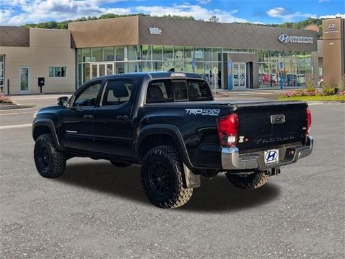 2018 Toyota Tacoma 