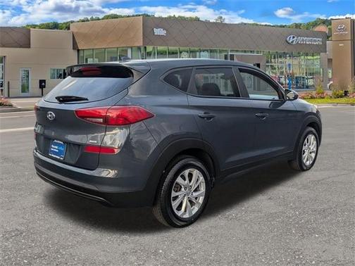 2021 Hyundai TUCSON SE