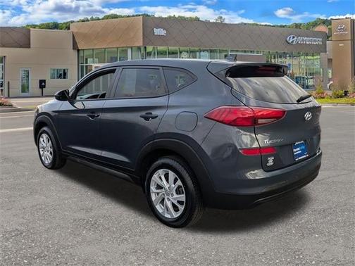 2021 Hyundai TUCSON SE