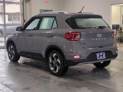 2023 Hyundai VENUE SEL