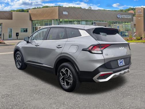 Steel Gray 2024 Kia Sportage LX