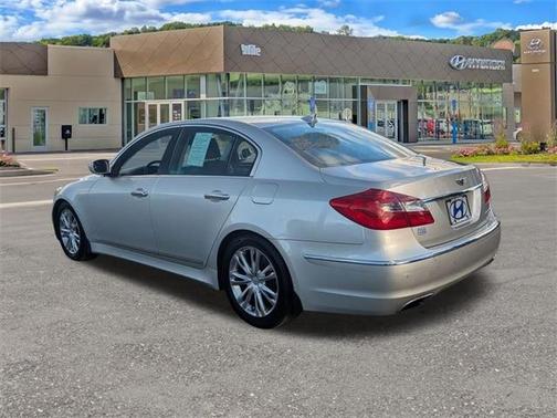 2012 Hyundai Genesis 3.8
