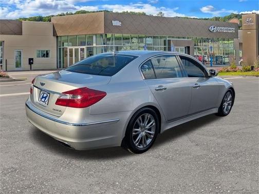 2012 Hyundai Genesis 3.8