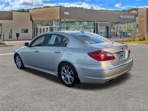 2012 Hyundai Genesis 3.8