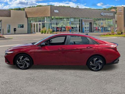 2025 Hyundai ELANTRA HEV SEL