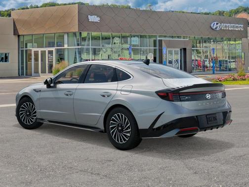 2026 Hyundai SONATA Hybrid Limited