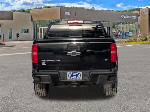 2017 Chevrolet Colorado LT