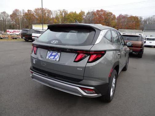 Hampton Gray 2026 Hyundai TUCSON SE