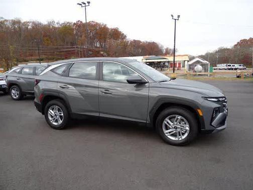 Hampton Gray 2026 Hyundai TUCSON SE