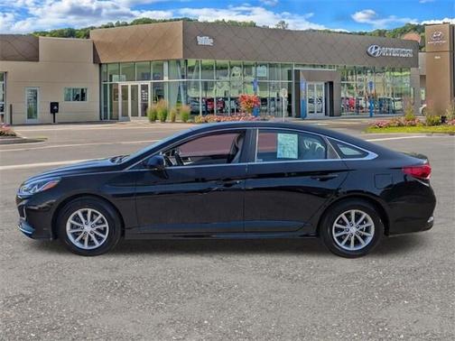 2018 Hyundai SONATA SE