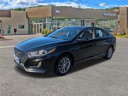 2018 Hyundai SONATA SE