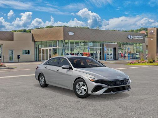 2026 Hyundai ELANTRA SE