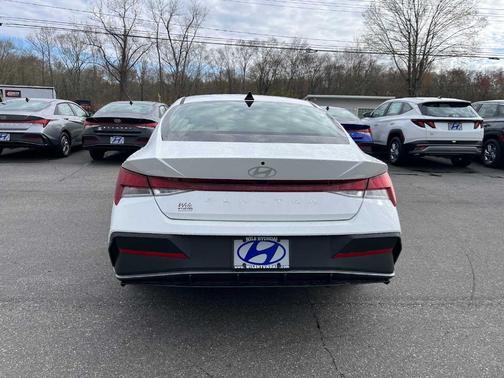 Serenity White Pearl 2026 Hyundai ELANTRA SE