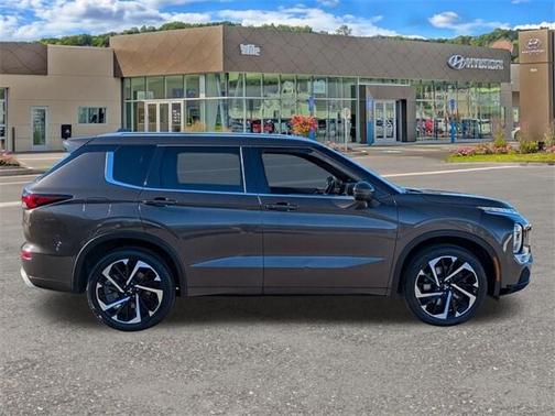 2022 Mitsubishi Outlander SEL